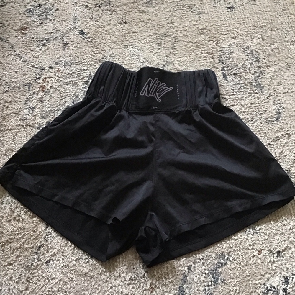 Nike Women's Black High-Waisted Athletic Shorts